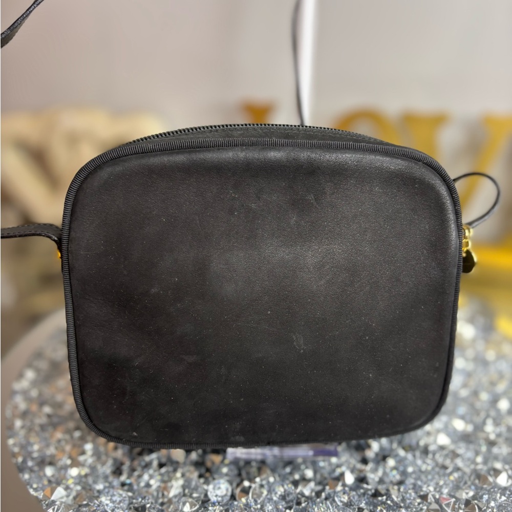 Salvatore Ferragamo vintage calfskin suede Vara shoulder bag GUC - Picture 5 of 13